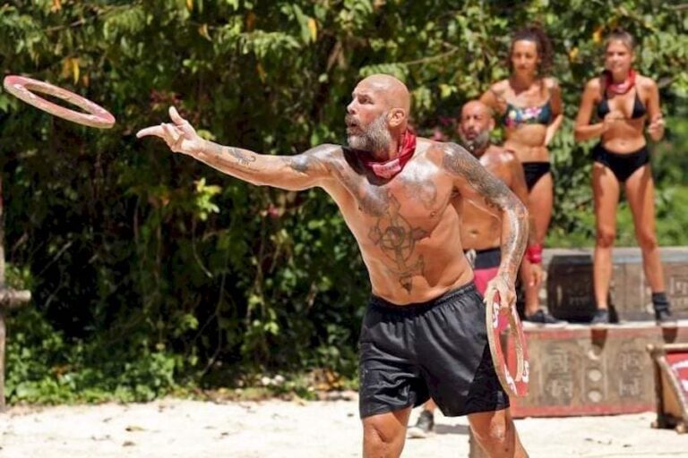 Intrebare incomoda pentru Catalin Zmarandescu: „A facut cineva dragoste la Survivor?”